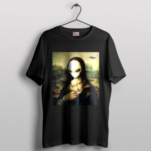 Mona Lisa Smile Meme Alien T-Shirt