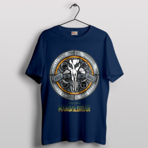 Mandalorian Medal of Honor Bounty Hunting Navy T-Shirt